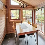 3 Bedroom Stunning In Ferienhaus *