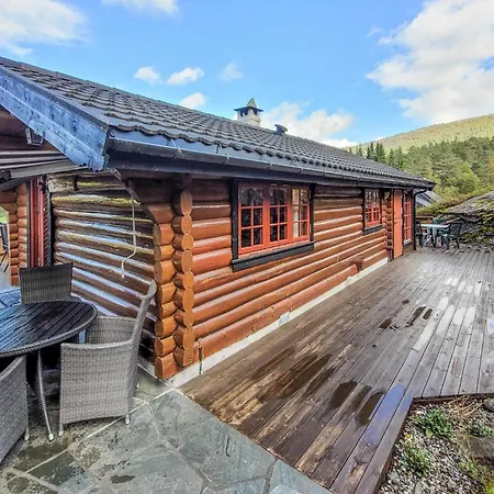 Vakantiehuis 3 Bedroom Stunning In