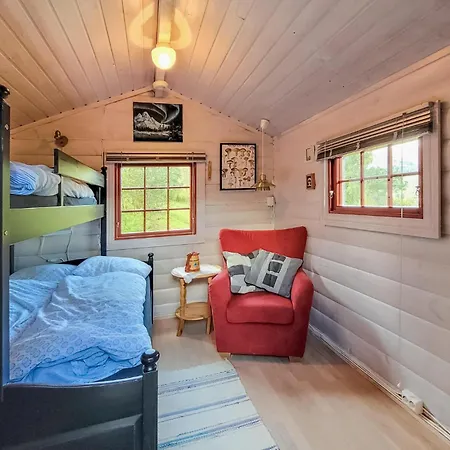 3 Bedroom Stunning In Vakantiehuis Vossestrand