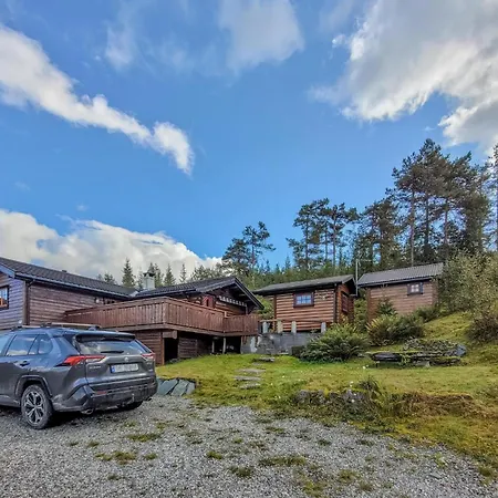 Holiday home 3 Bedroom Stunning In Vossestrand